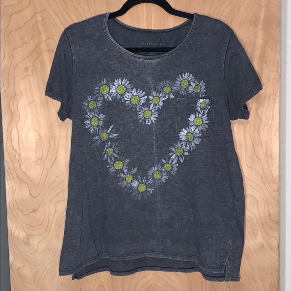 Daisy shirt